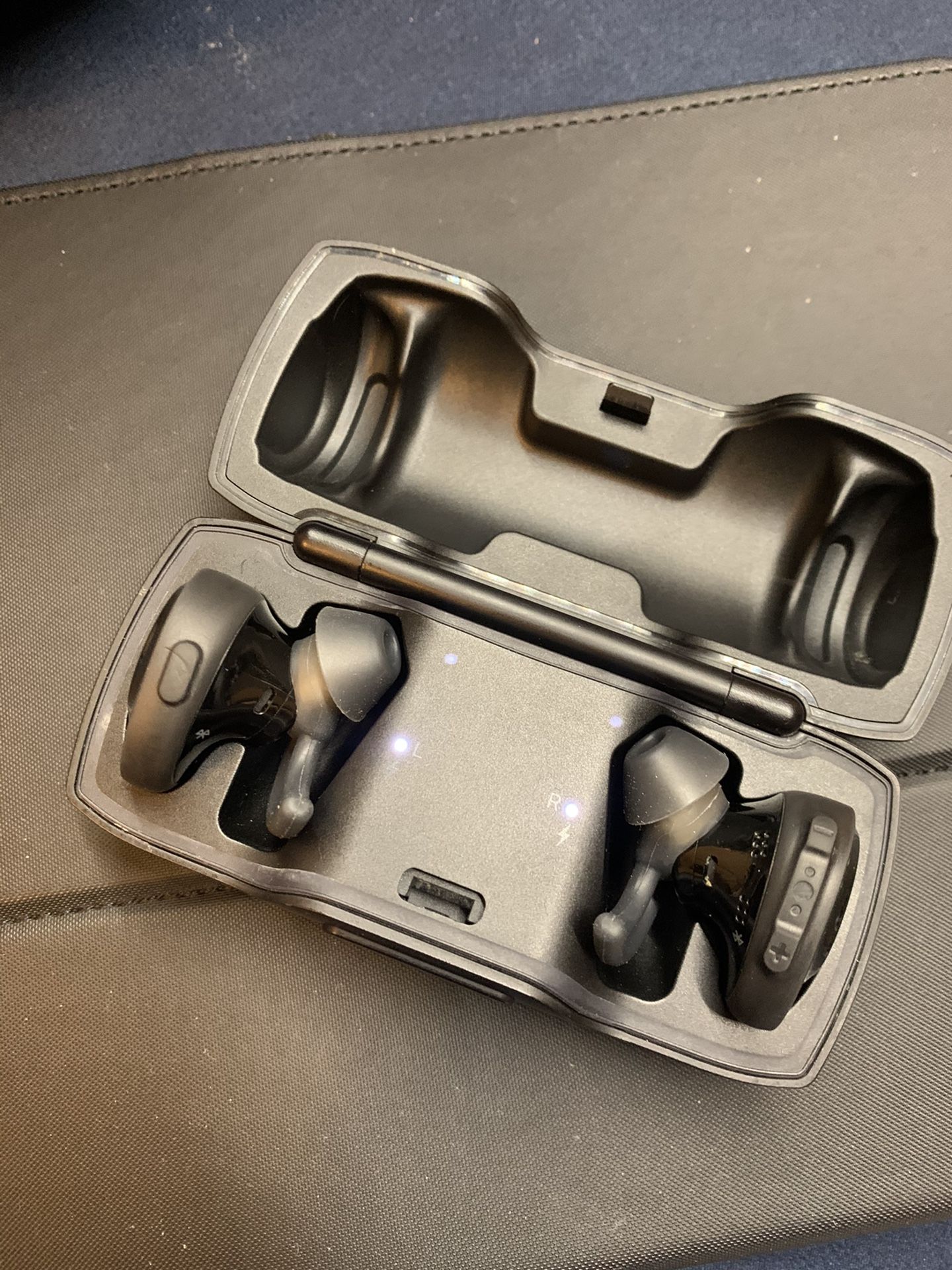 Bose Sound Sport True Wireless Earbuds (Includes Charger Case) $85 Cash Only No Trades