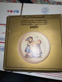 Hummel. Second edition 1980. Anniversary plate. Excellent $50.