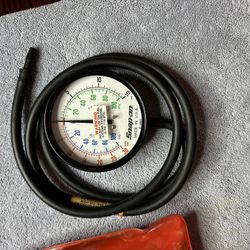 Snap On Vacuum/Fuel Pressure Gauge