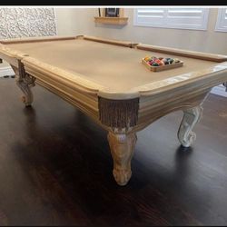 8ft Pool Table
