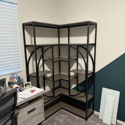 Beautiful Shelving!! 