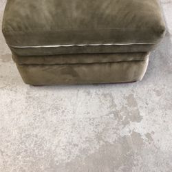 27x27x22”h Very strong ottoman
