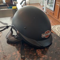 Harley Davidson 1/2 Helmet Medium And XXL