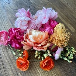 Lot Of Misc Silk And Faux Floral Stems