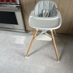 Kids Lalo High Chair "The Chair"  Neutral , tray, seat cover and shorter lega