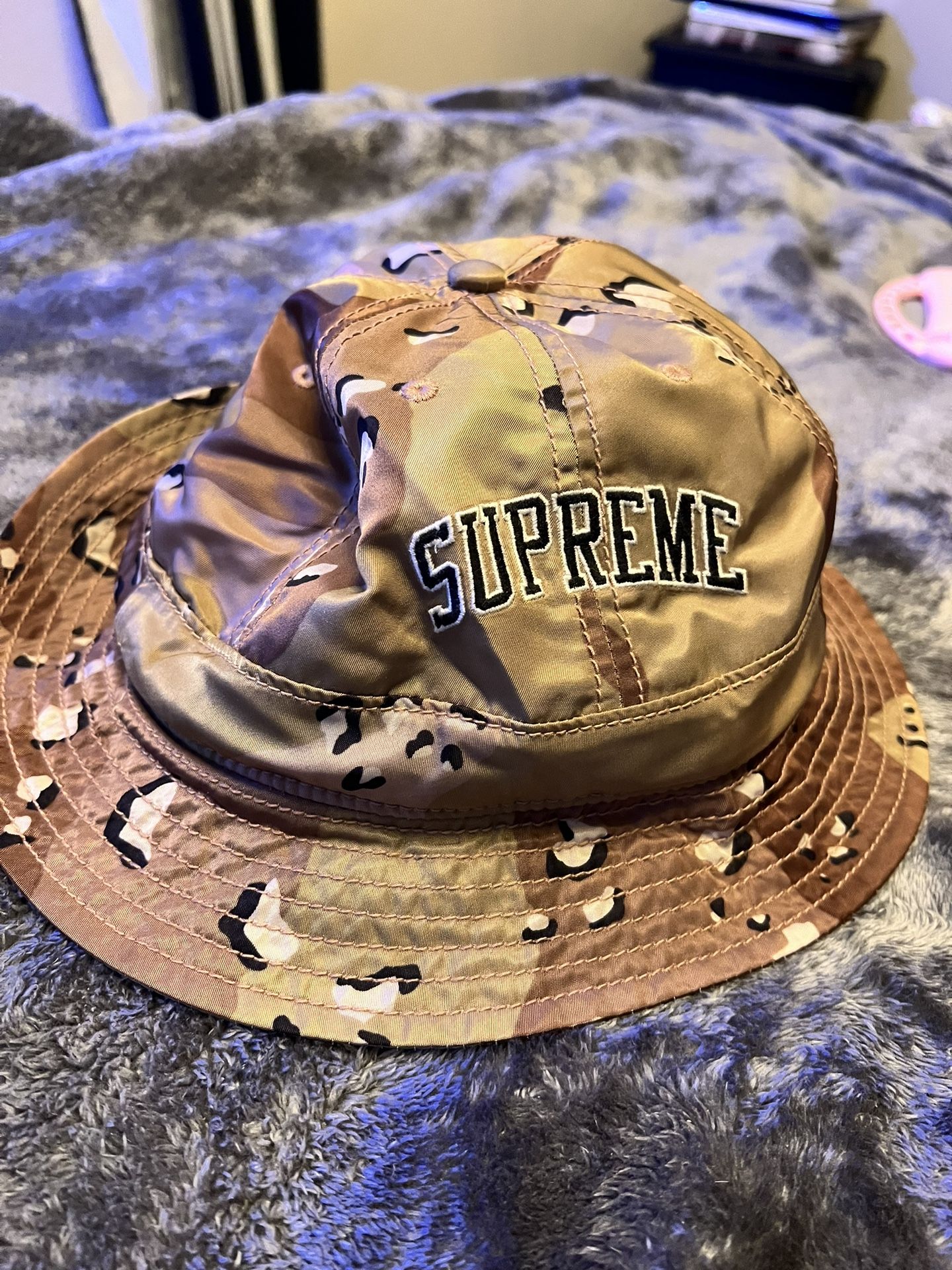 Louis Vuitton Supreme Hat for Sale in Mesquite, TX - OfferUp