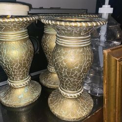 Candleholder Set With Two Pictures