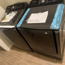 Samsung Washer And Dryer Set Electric 