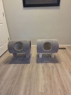 2 Cat Scratchers