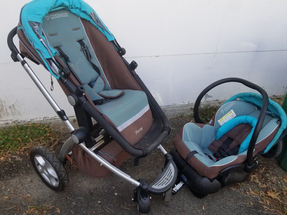 Maxi Cosi Foray stroller+ infant carseat system