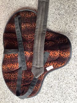 Horse saddle pad by Best Friend beautiful color and excellent condition and buckles and straps all in top condition This has a brown and black color w