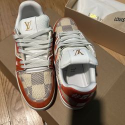 LV Trainer Sneaker Size 43