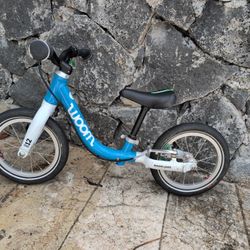 40% OFF barely used Woom Original 1 Balance Bike Sky Blue SACRIFICE