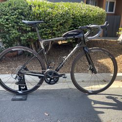 2018 Giant Defy M/L 56 Inches