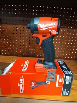 Milwaukee M18 Fuel 1/4 Impact driver TOOL ONLY brand new firm price (2953 20)