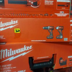 MILWAUKEE M18 HAMMER DRILL AND IMPACT KIT 
