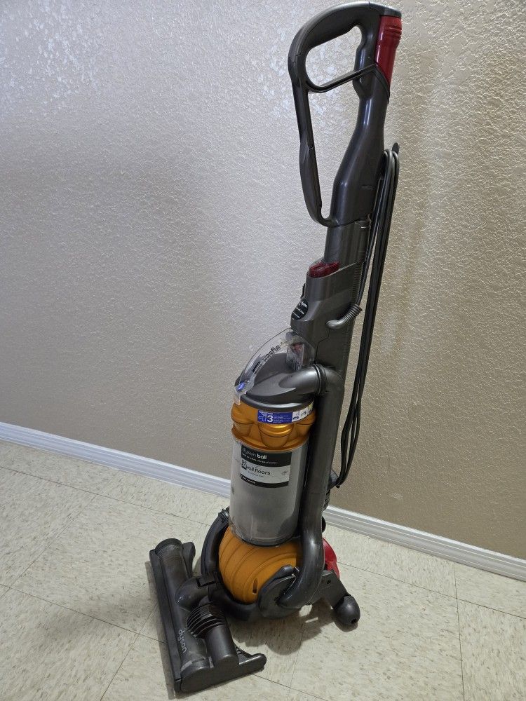 Dyson Ball DC25 Multi-Surface Bagless Upright Vacuum