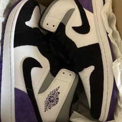 Jordan Mid 1 Size 11/12.5   New In Box 