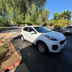 SUPER CLEAN 2017 Kia Sportage