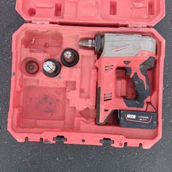 Milwaukee 2631-20 M18 Pex Propex Expander 1-1.25-1.5in Dies good condition. Many other tools. Four pick up fremont sea. No low ball offers please. No 