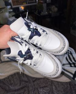 Size 6.5 Jordan Spizike Low "White/Midnight Navy-Cement Grey