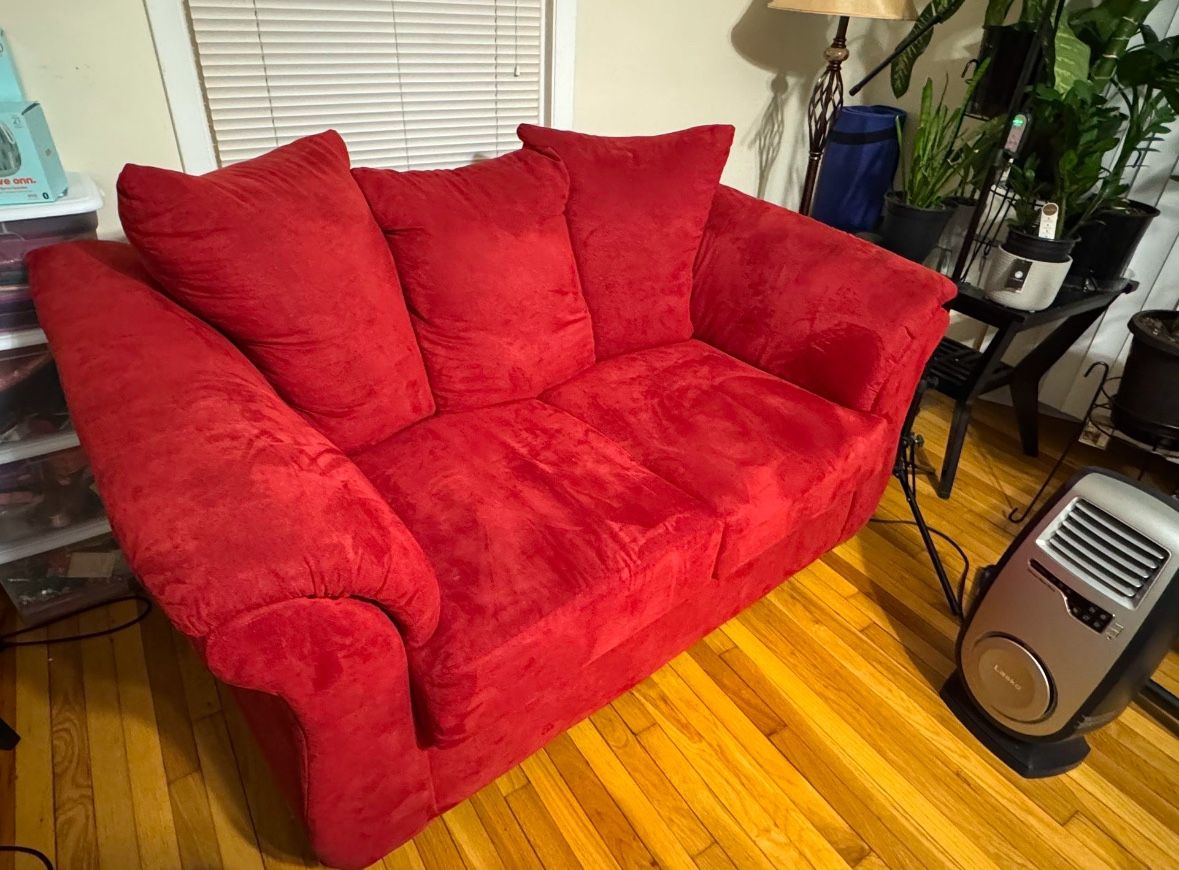 Loveseat 
