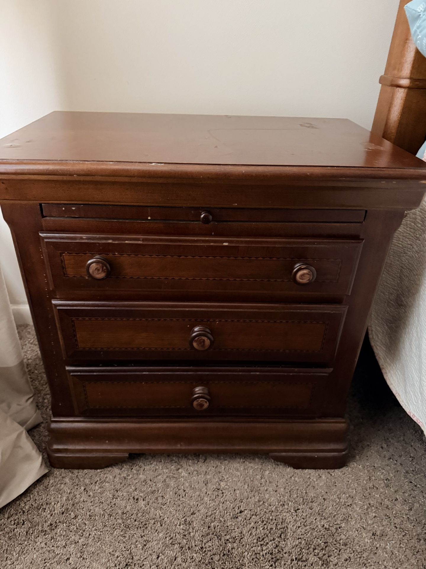 Solid Wood Nightstand – 3 Drawer Storage