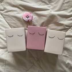 Cute Makeup Brush Holder 