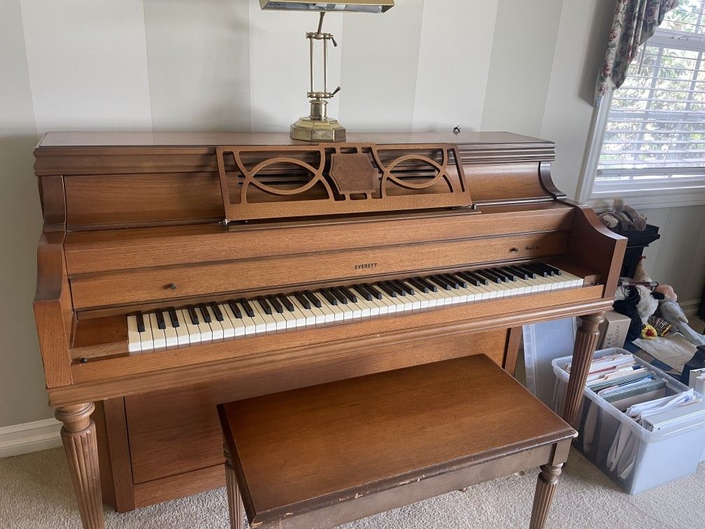 Free piano
