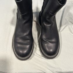 Black leather winter boots size 6