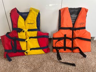 YOUTH/ADULT Large & X-large Jackets lifejacket West Marine and America's Cup Life life vest