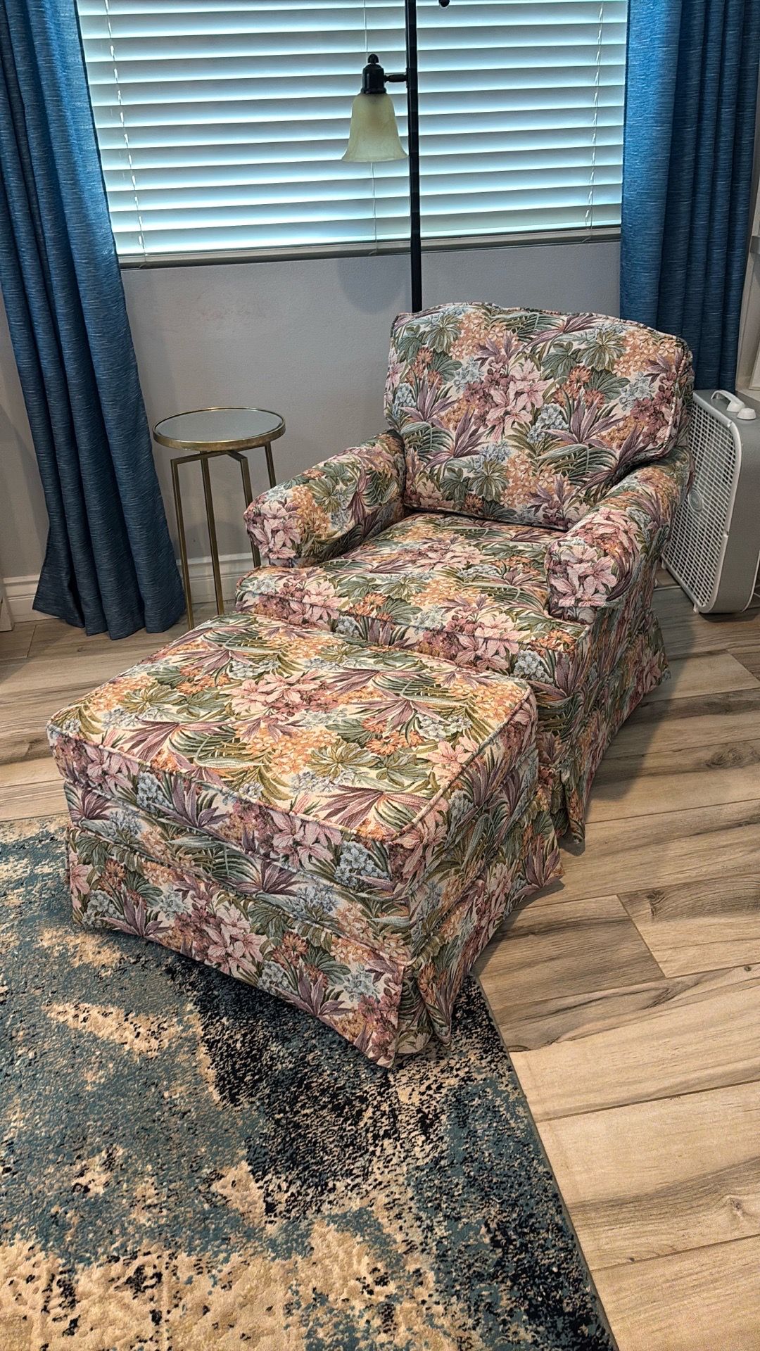 Accent chair with ottoman
