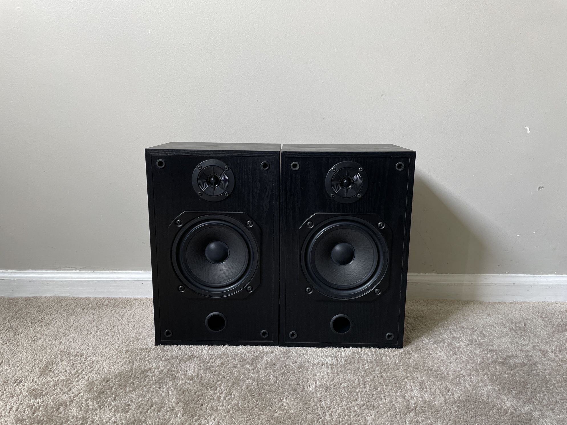 Bowers and Wilkins B&W 201i 2 Way Home Bookshelf Speakers