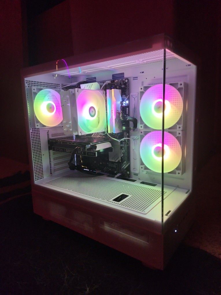 Custom White Gaming PC – Ryzen 5 5600X | RTX 2060 | 32GB RAM (Specs In Desc)