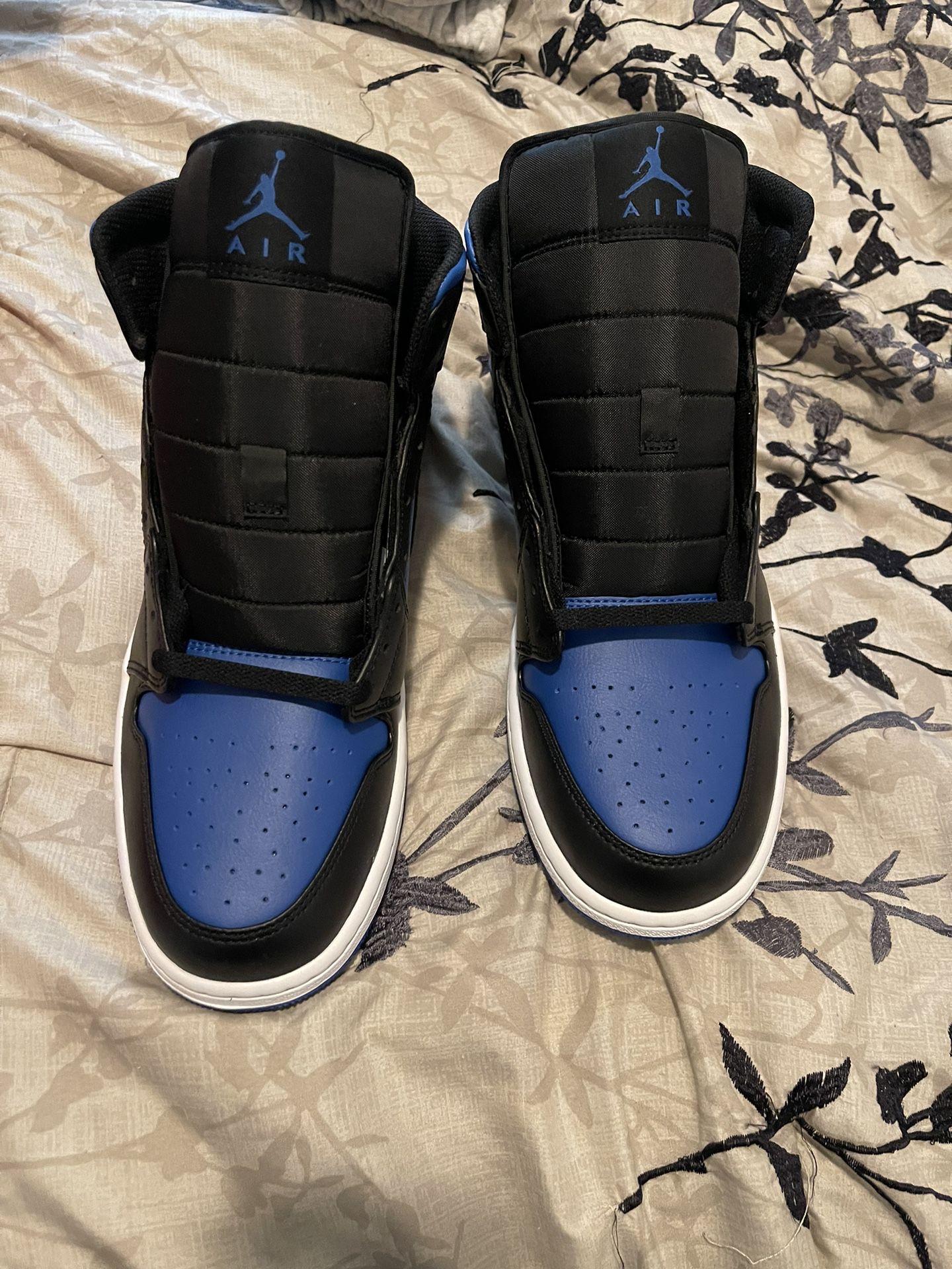 Air Jordan 1 Mid RoyalBlue/Black Men's Shoes 2023 Size 13 Style DQ8426 042 $135