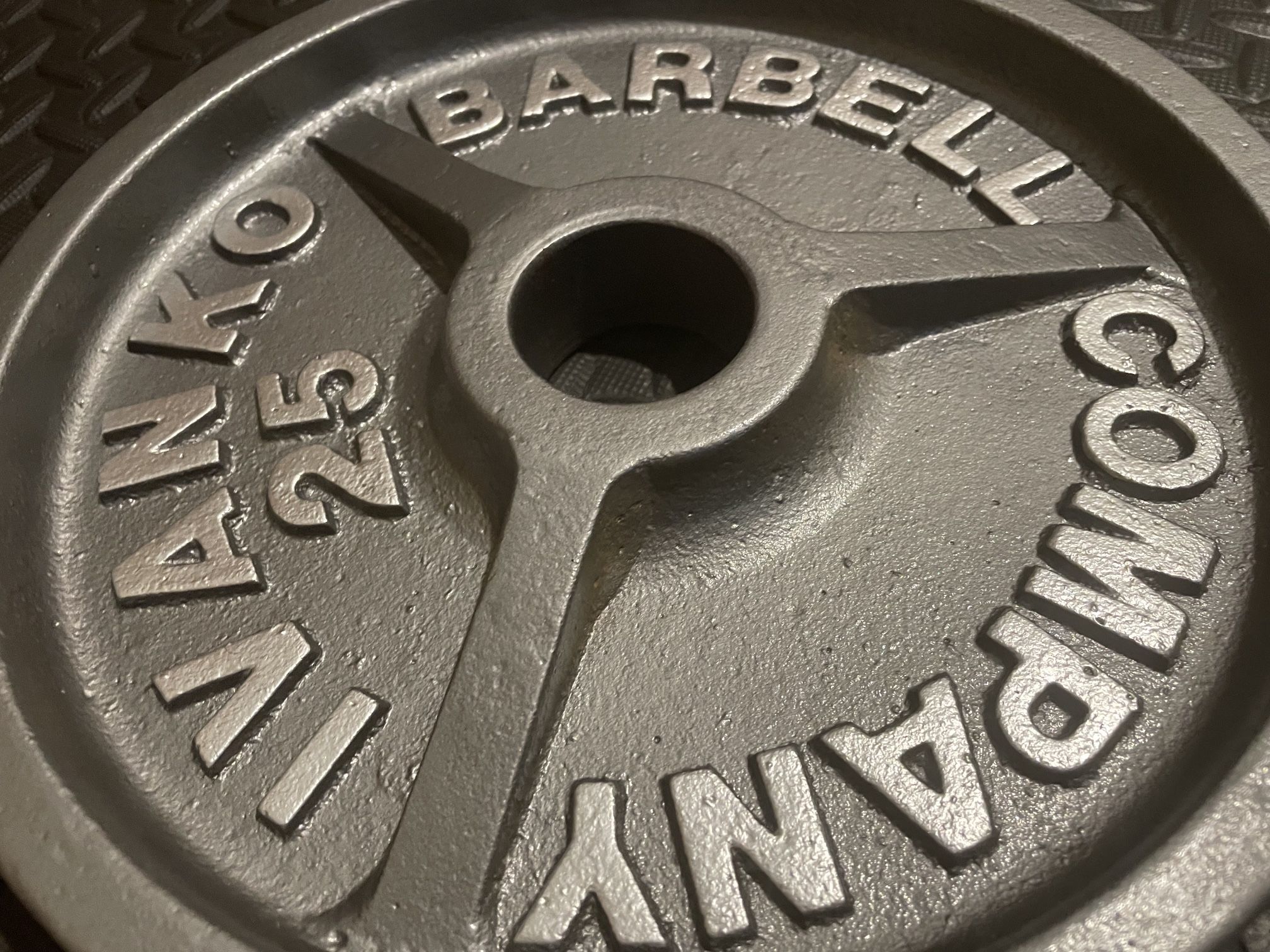 IVANKOS Weight Plates, Olympic/Reconditioned. 45s and 25s