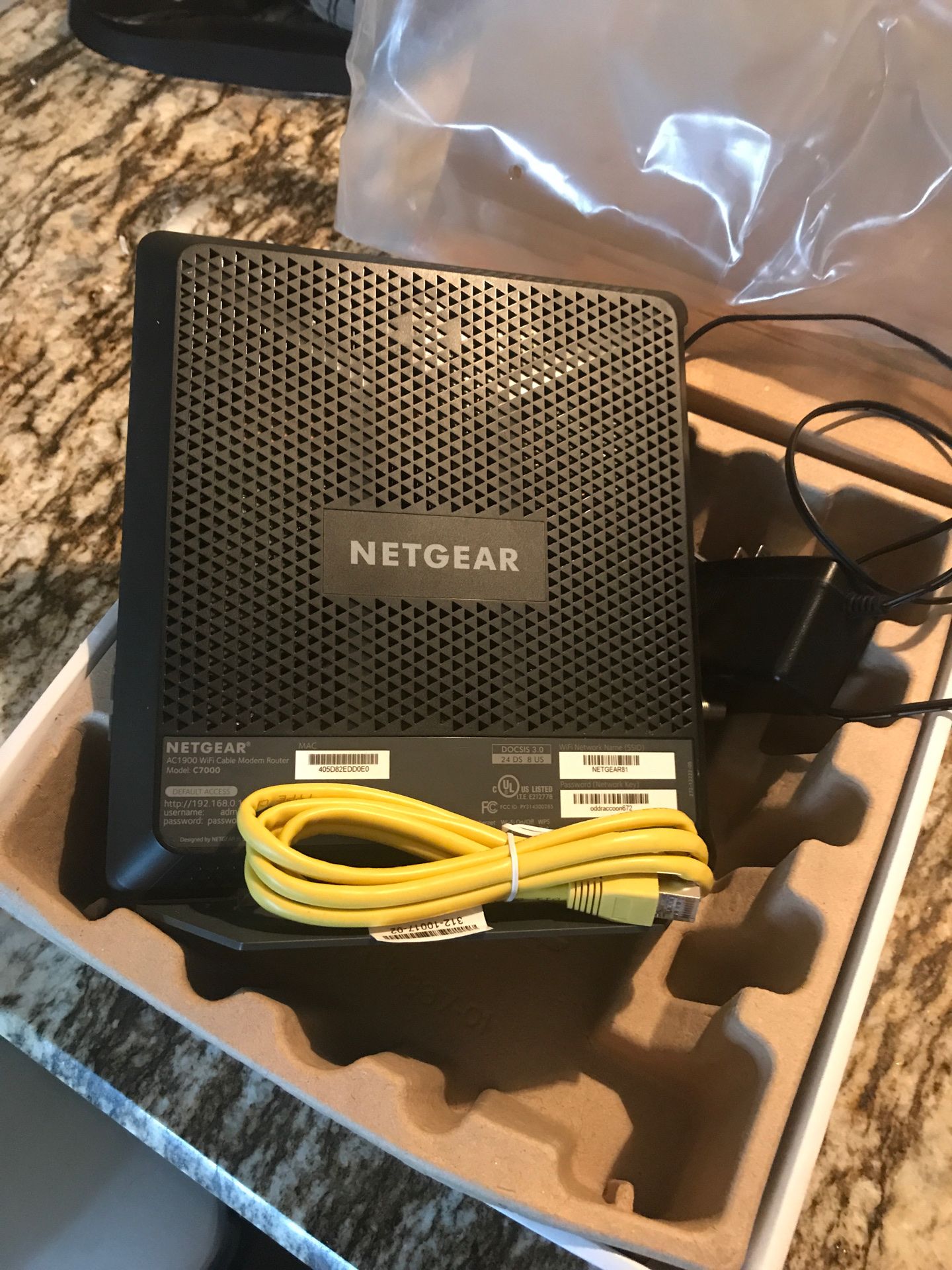 Netgear nighthawk C7000 AC1900 router