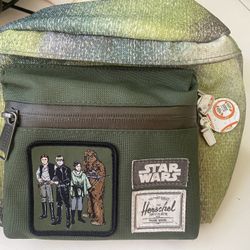 Disney Parks Star Wars x Herschel Return of the Jedi 40th Belt Bag w pin