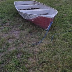 Aluminum V-Hull Boat