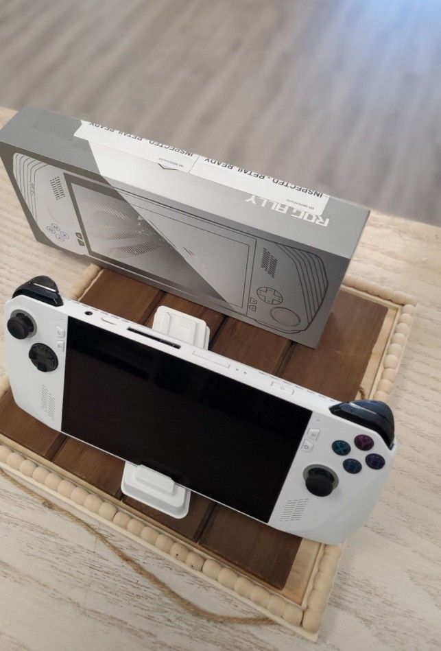 Asus Rog Ally 7 Gaming Console 512gb SSD - 5$ Down No Credit Needed!