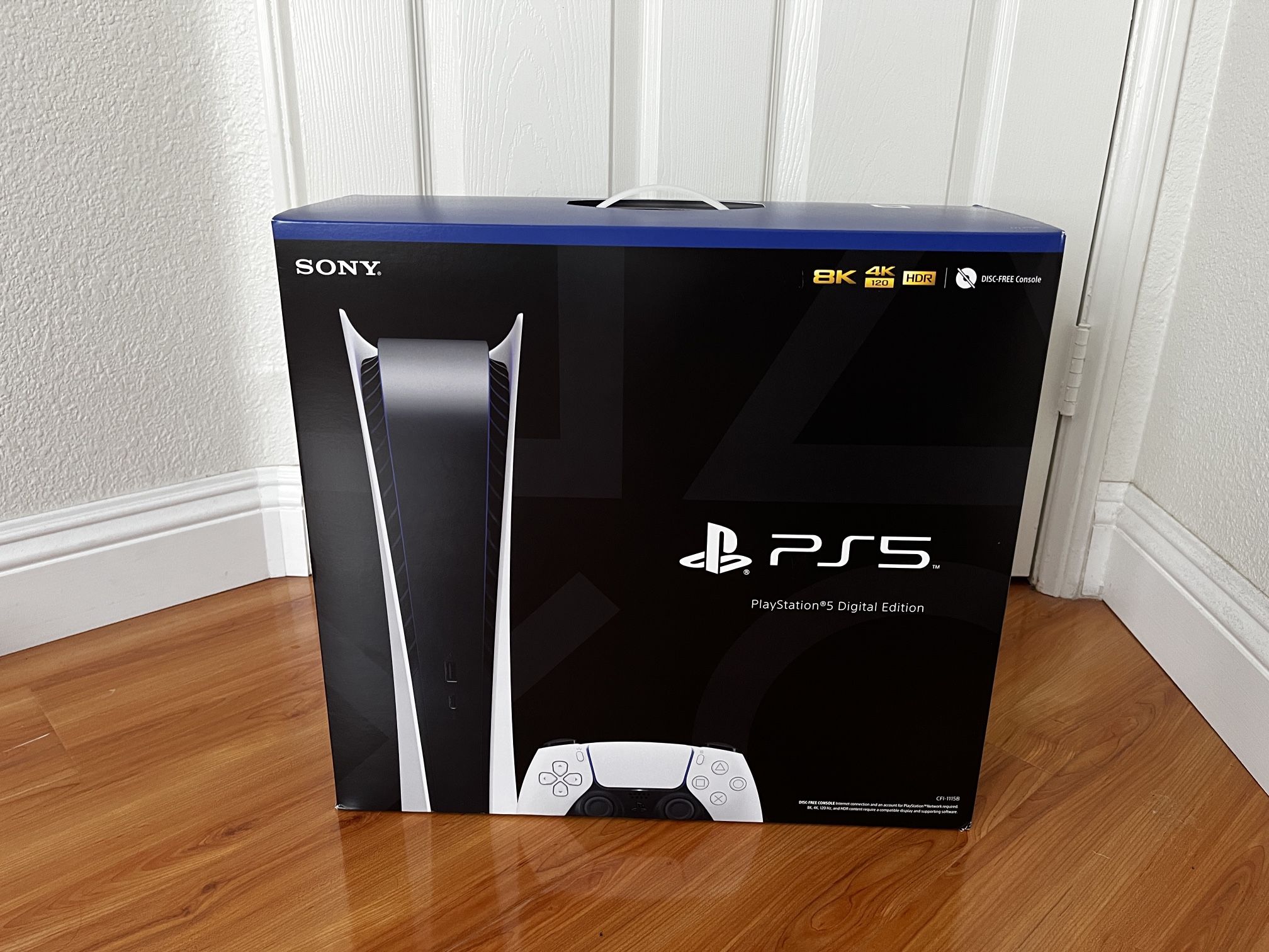 PlayStation 5 Digital In hand