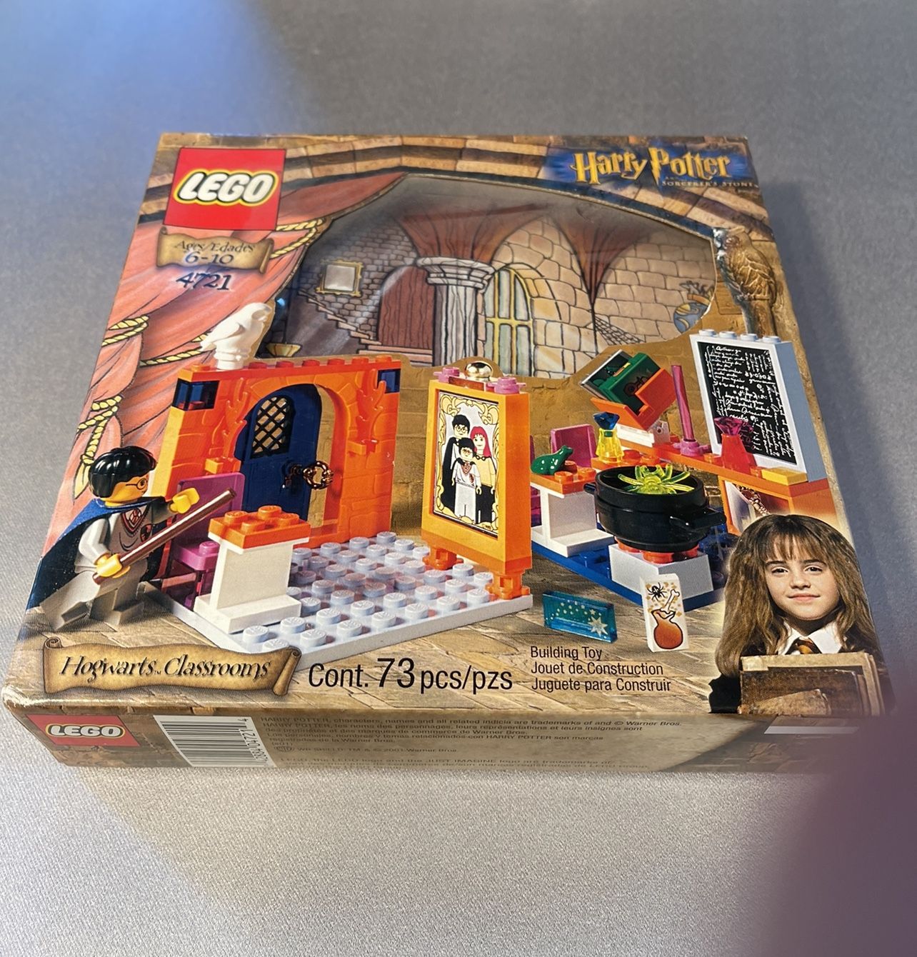 LEGO 4721 Harry Potter Hogwarts Classroom - Original from 2001 - New In Box - (NIB)