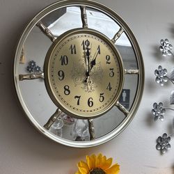 Wall Clock With Mirror