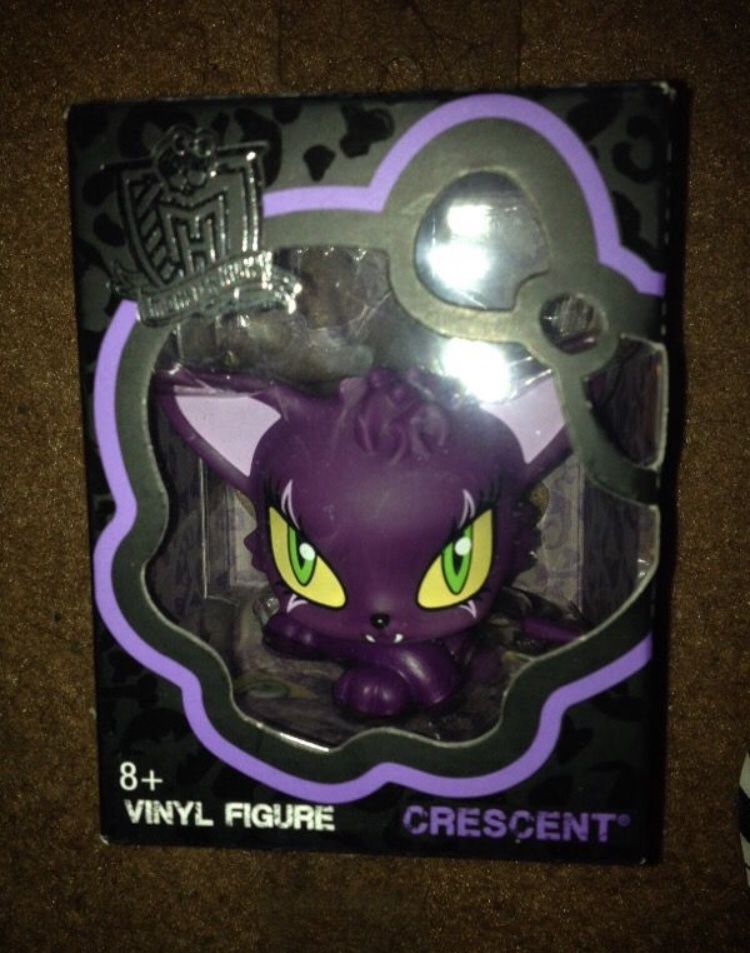 Monster High- Crescent Vinyl Figure