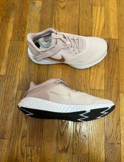 Nike Sneakers Size 9