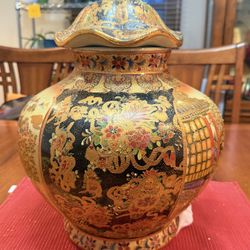 Vintage Royal Satsuma Geisha Girls Landscape Porcelain Hand Painted Jar