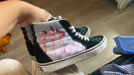 Kpop demond huters vans