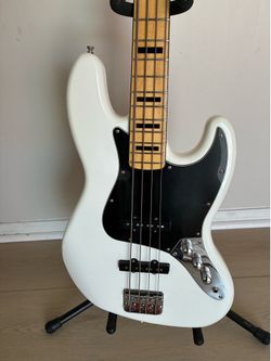2017 Squier VM 70’s Jazz Bass birdseye maple neck.