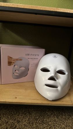 light therapy face mask