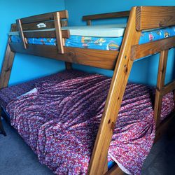 Full / Twin Bunk Bed With Mattress 